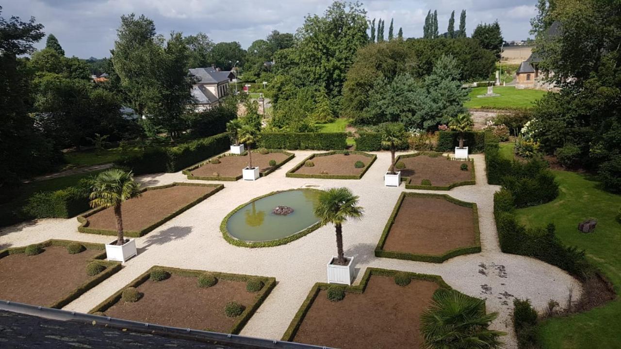 Chambre Le Notre Le Domaine Des Jardins De Bracquetuit 외부 사진